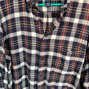 Lands’ End mens flannel button down shirt. XLT